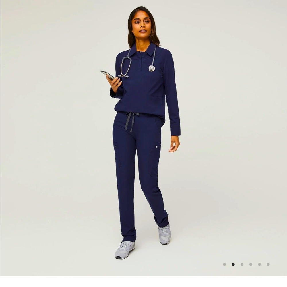 women's Navy Nala - Longsleeve Scrub Top